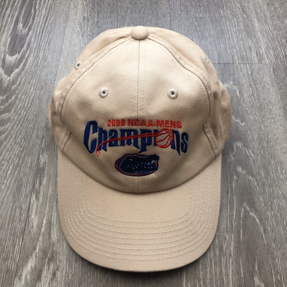 Florida Gators Top of the World 2006 NCAA Champions Hat Tan Khaki Men's OSFM Cap
